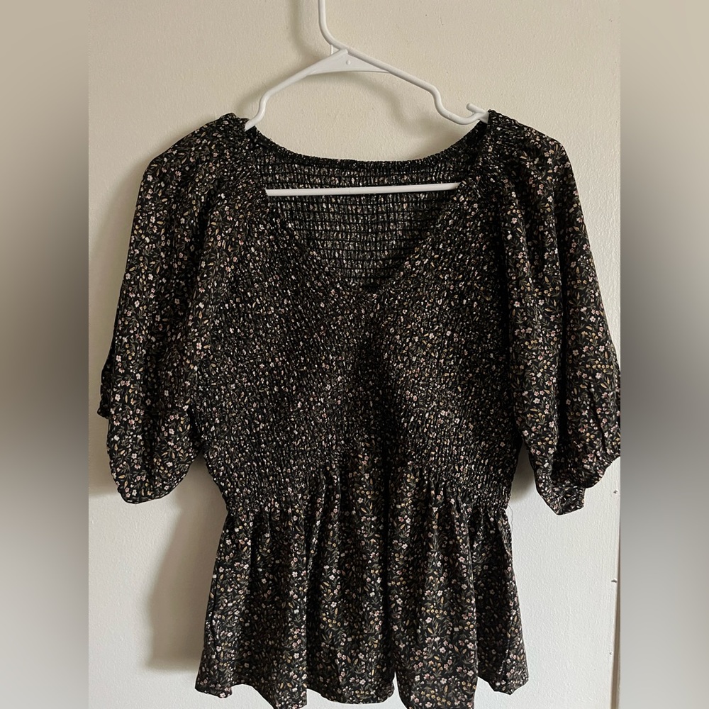Black Floral Ruched Peplum Top